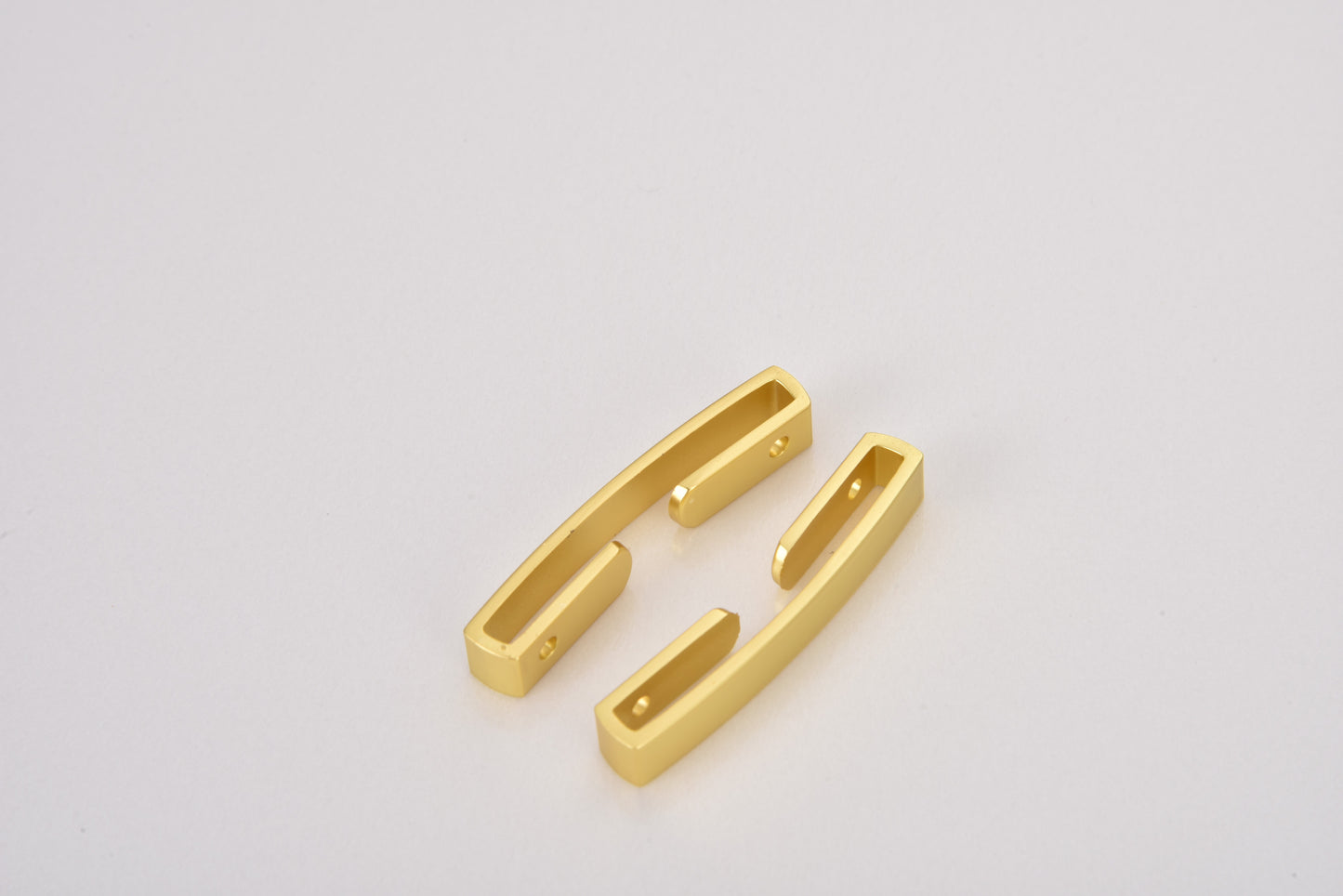 Curved Bar