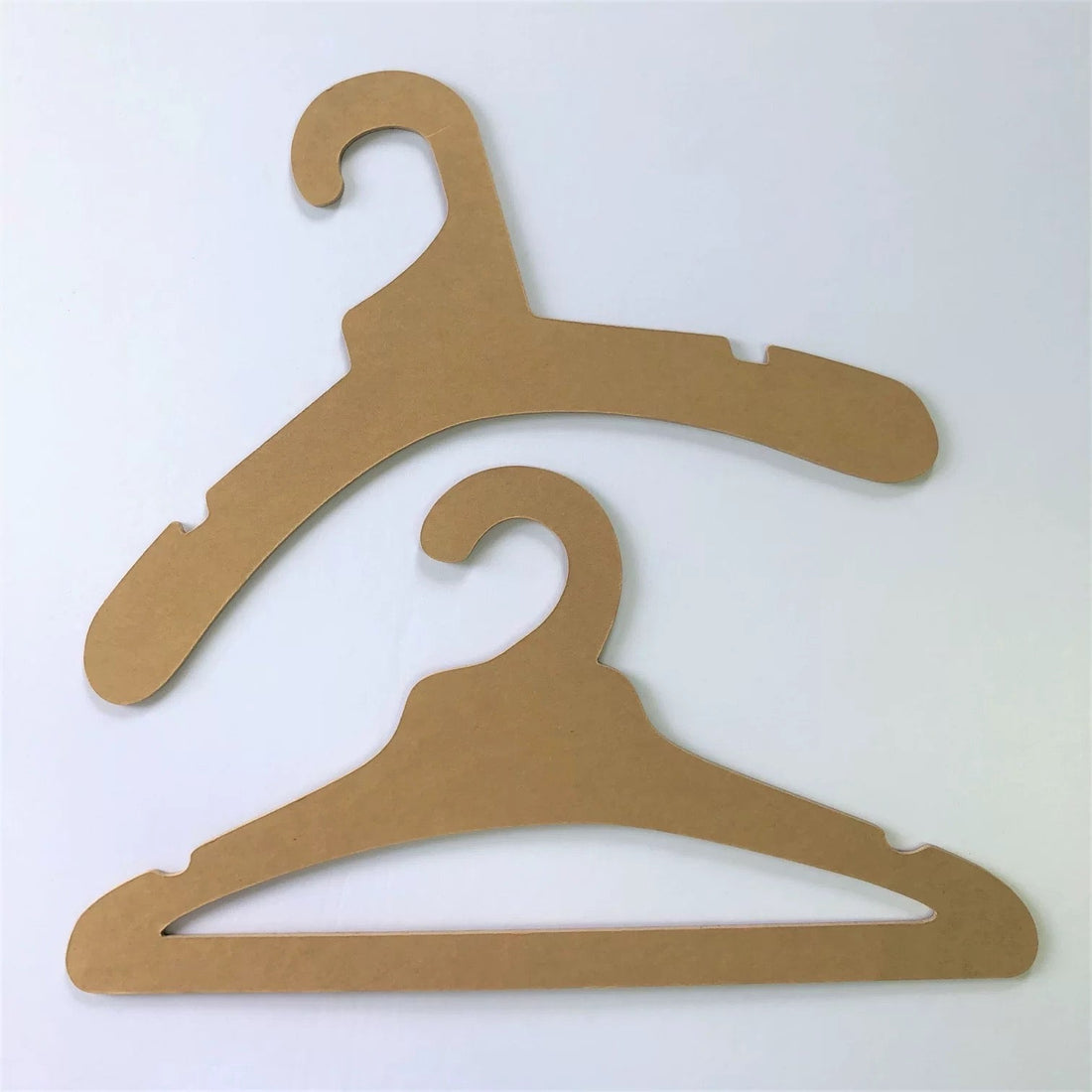🌱 Introducing Our Eco-Friendly Paper Hangers – Shaping the Future of Sustainable Fashion!
